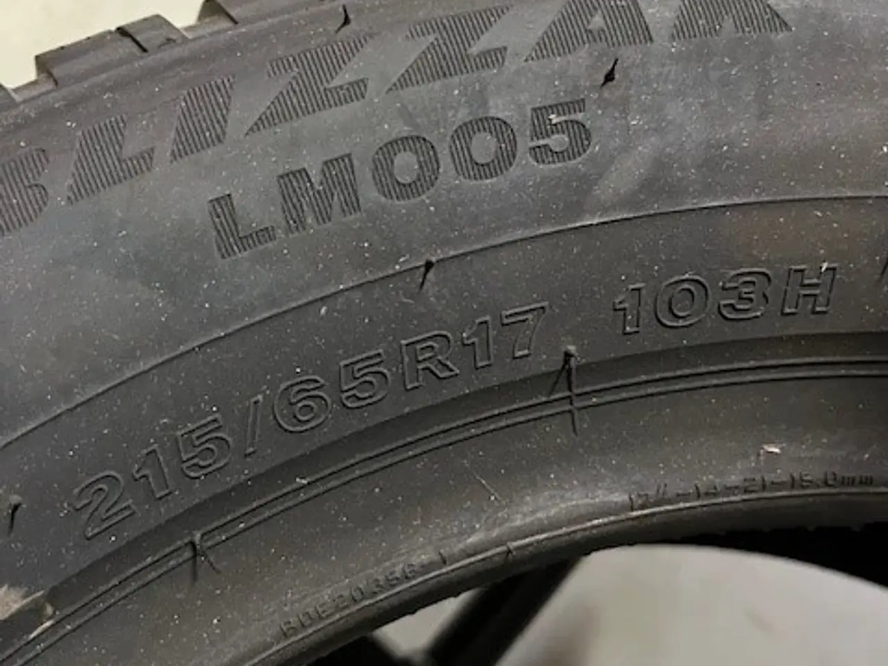 Billede 3 - Bridgestone Blizzak LM005 - 215/65R17