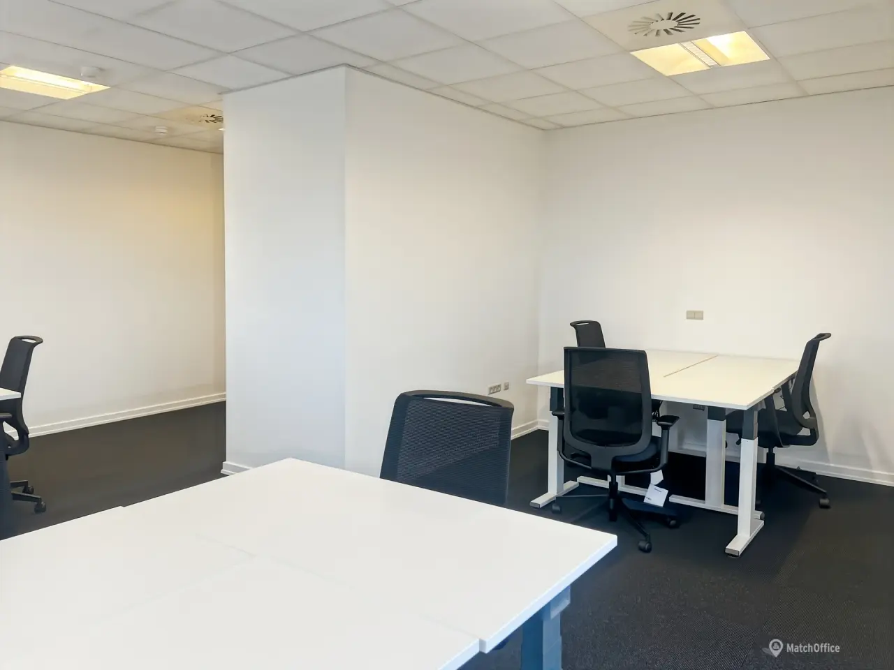 Billede 13 - Skyhøje ambitioner? Vi har co-work pladsen til dig.