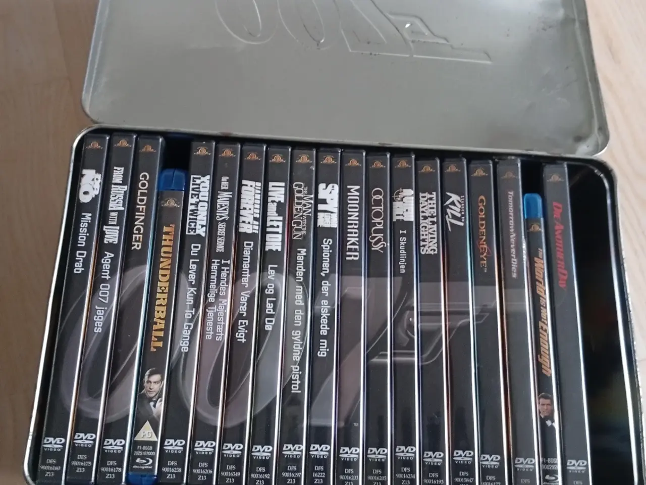 Billede 3 - 007 James Bond Samleboks