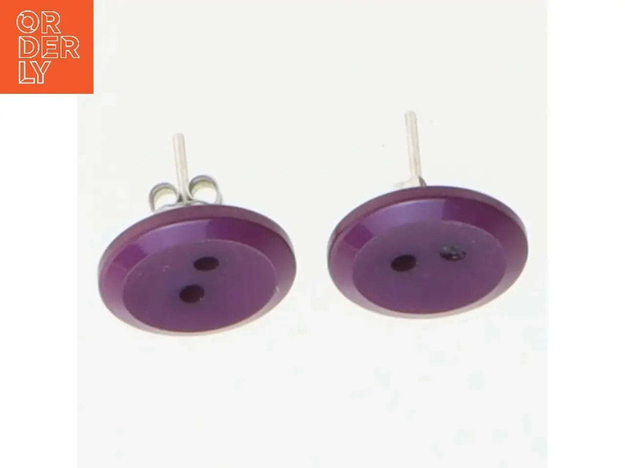 Billede 2 - Knappformede ørestikker (str. 1 cm)