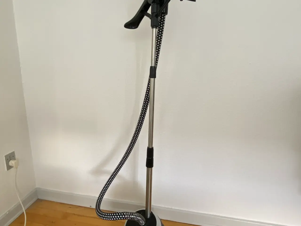 Billede 1 - Steamery tøjsteamer på stativ. tøjdamper