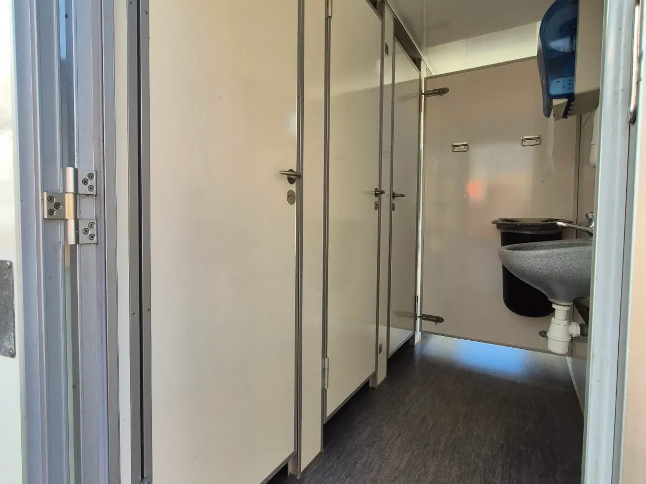 Billede 6 - Toiletvogne bad og køl udlejes