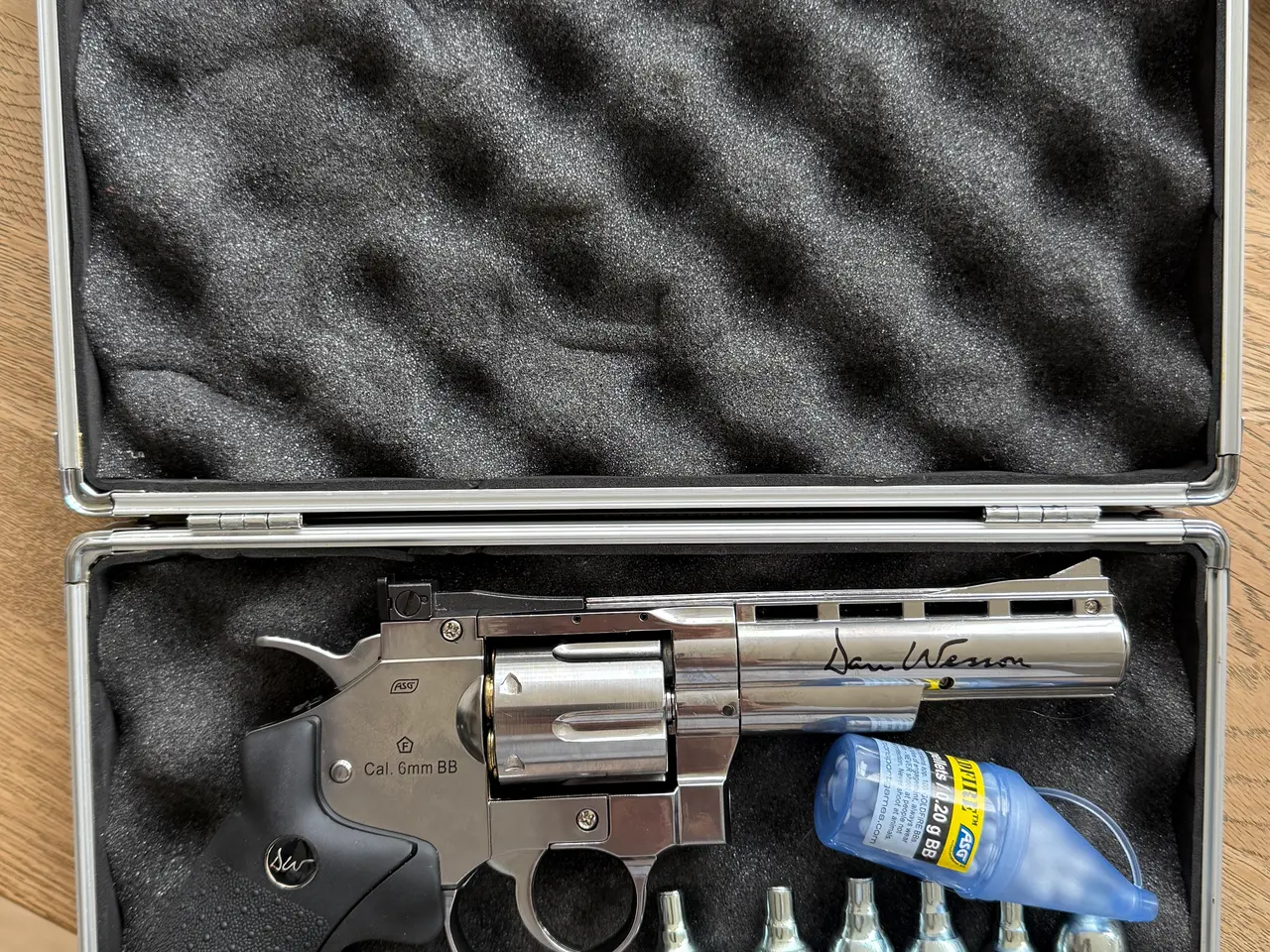 Billede 3 - Dan Wesson 4" Co2 revolver sælges
