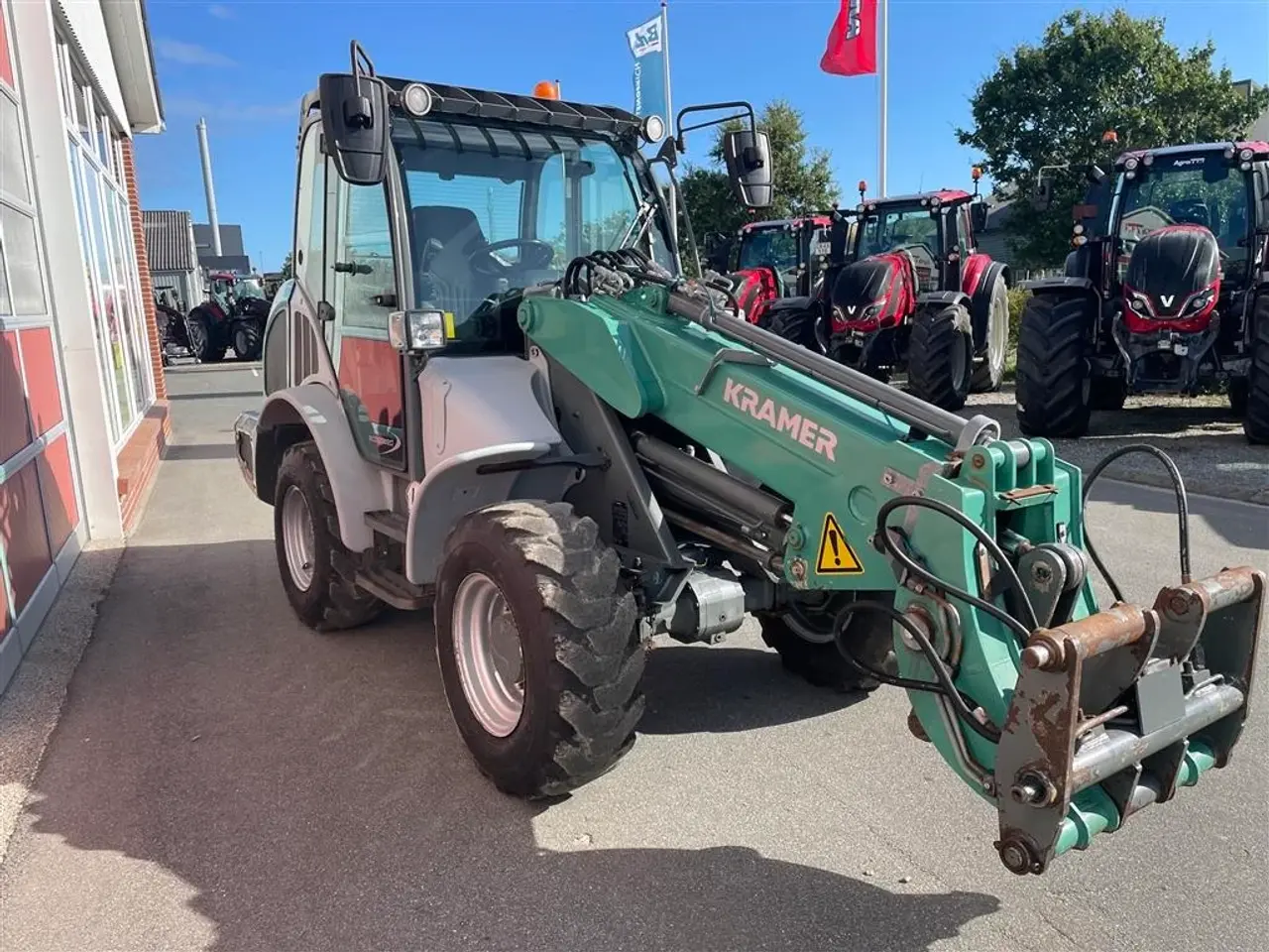Billede 2 - Kramer KL30.8T med skovl , pallegafler, overfaldsgreb