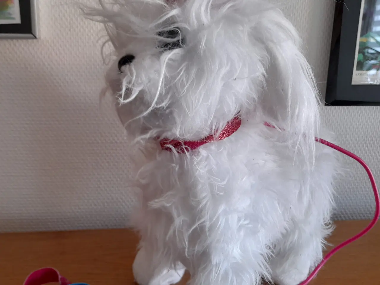 Billede 7 - Kær fluffy hund, der kan gå og sige lyde.