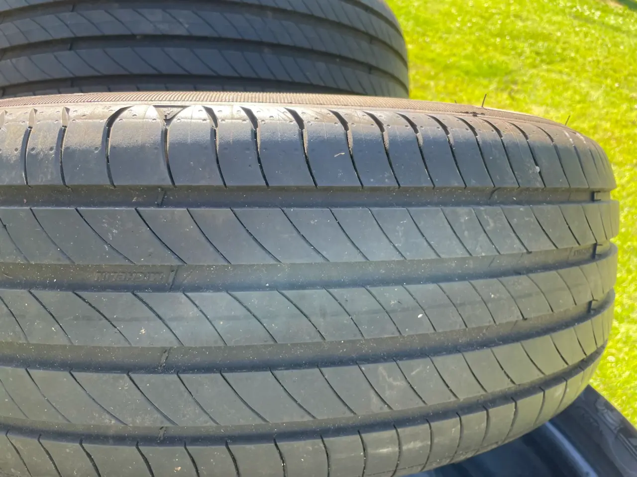 Billede 5 - 205/55/19 Michelin Sommer dæk 