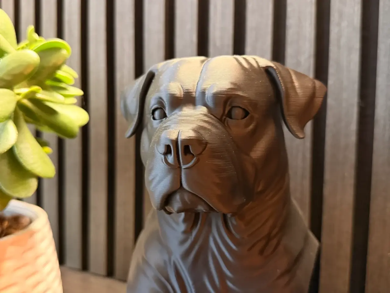 Billede 1 - Flot Rottweiler figur – 23 cm – Perfekt til hundee