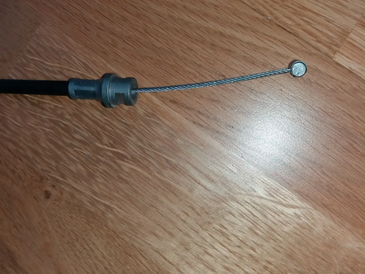 Billede 2 - Håndbremsekabel Toyota Hilux