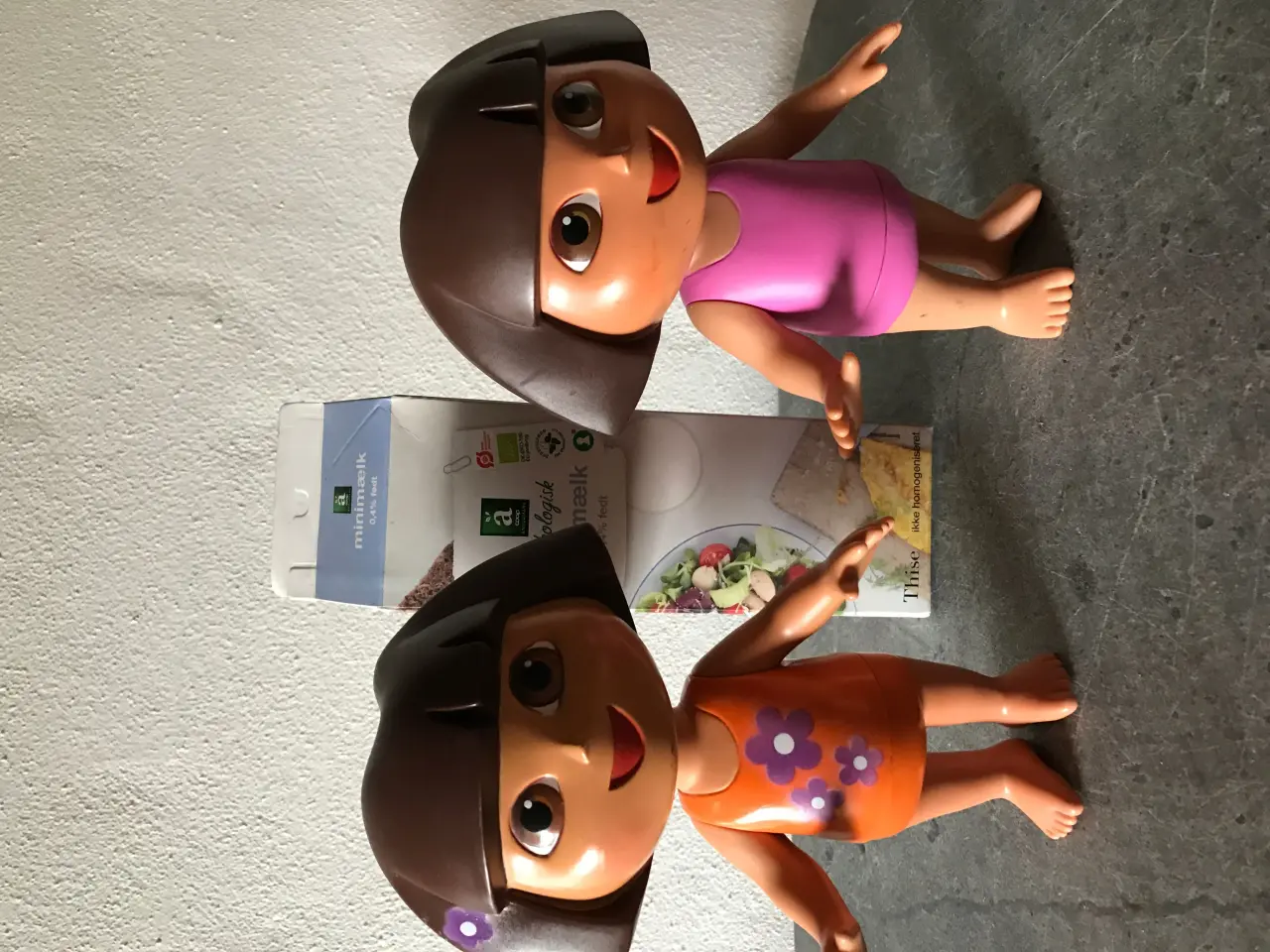 Billede 6 - 2 stk. Dora the explorer dukker