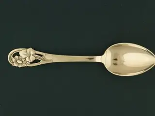 Daisy Dessertske, 18 cm.