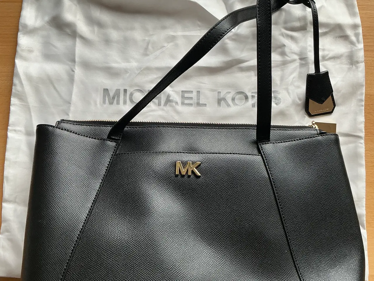 Billede 3 - Michael kors Skuldertaske brugt en gang
