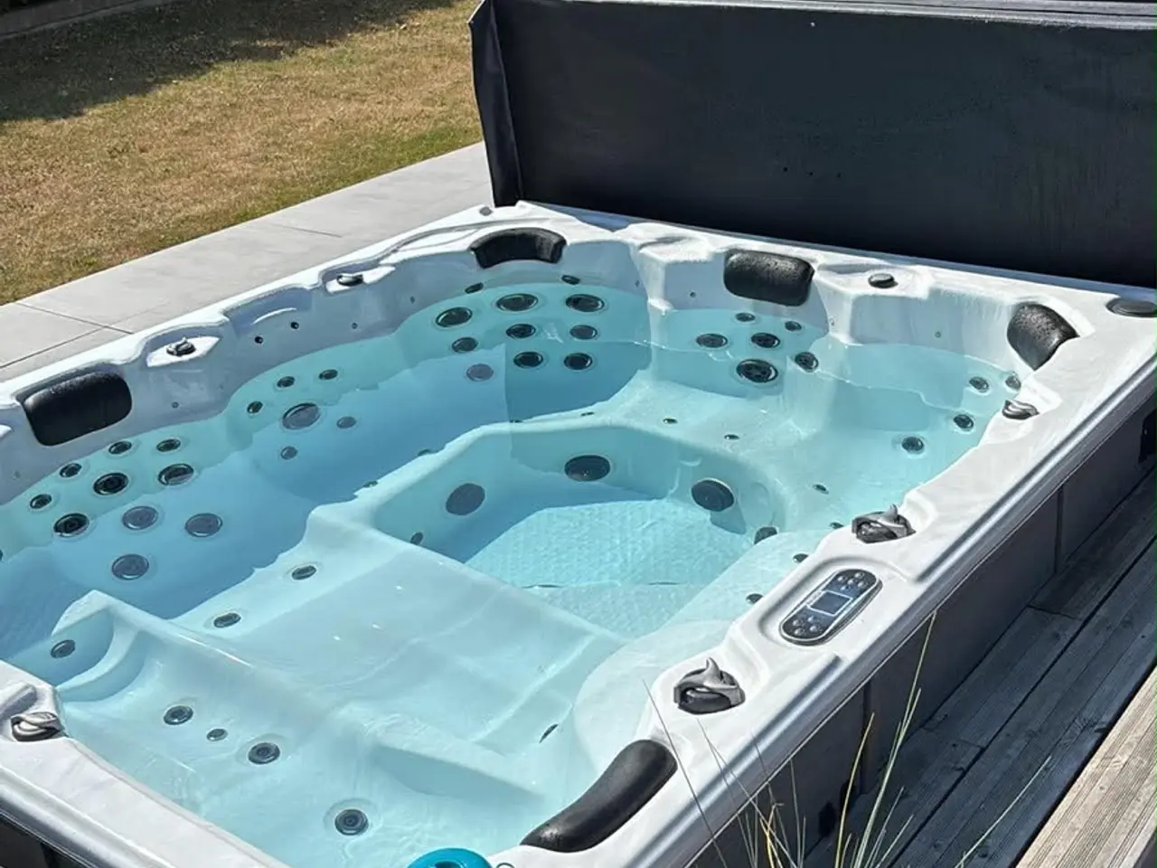 Billede 1 - Denform King Size 8 Pers. Spa