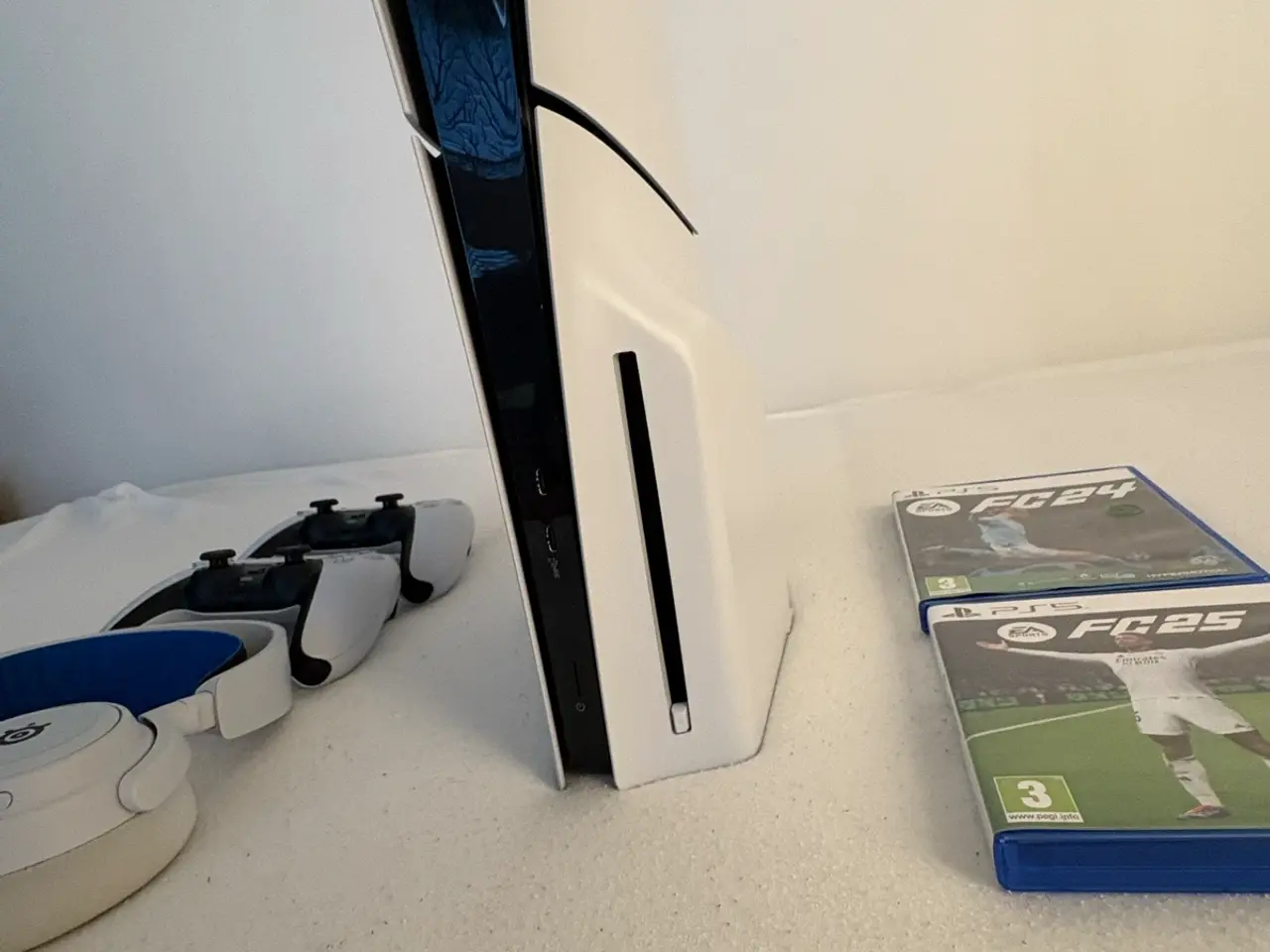 Billede 7 - PS5 Disc m. 2 controllere, +Steelseries headset,