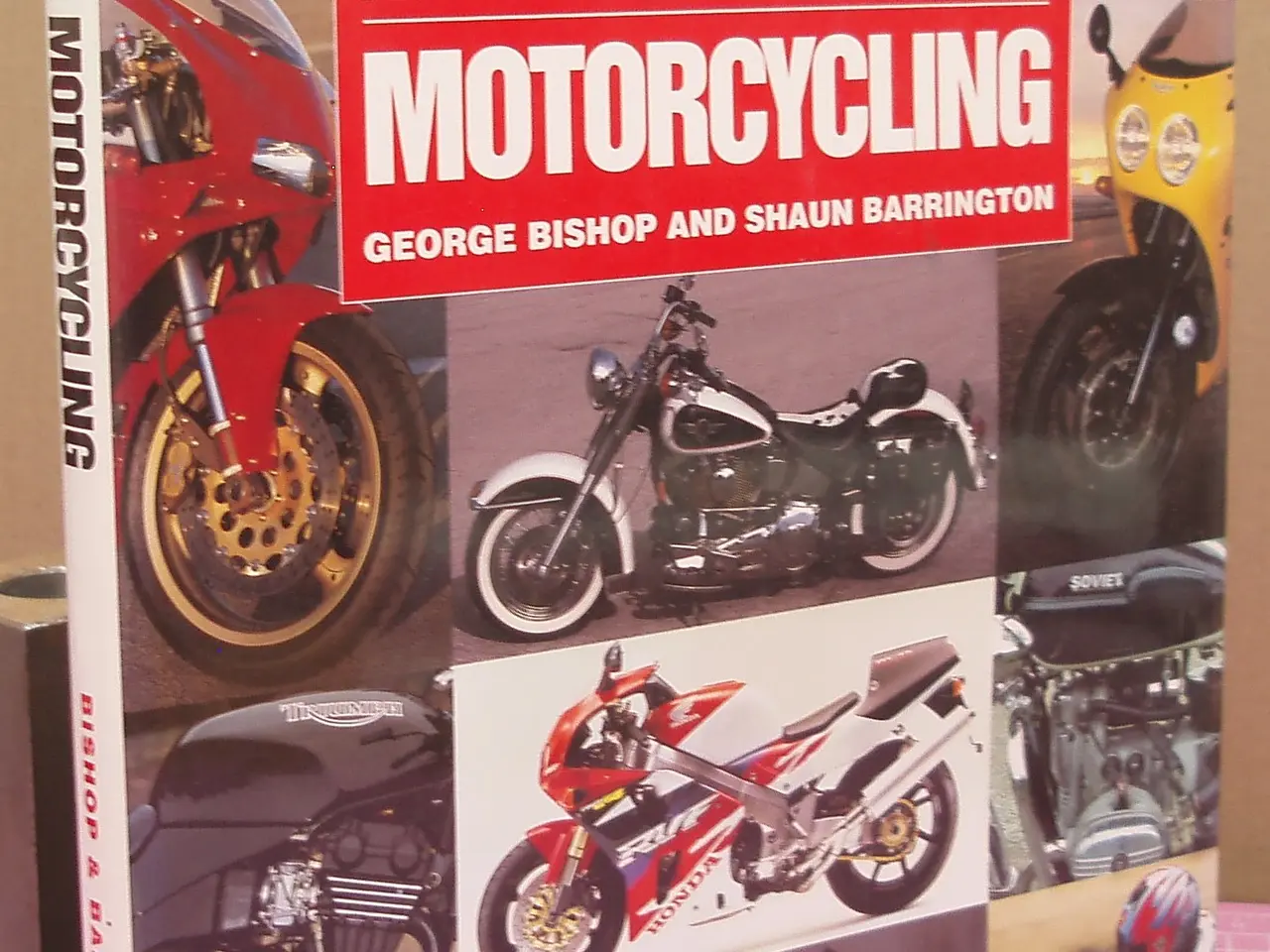 Billede 1 - Encyclopedia of Motorcycling