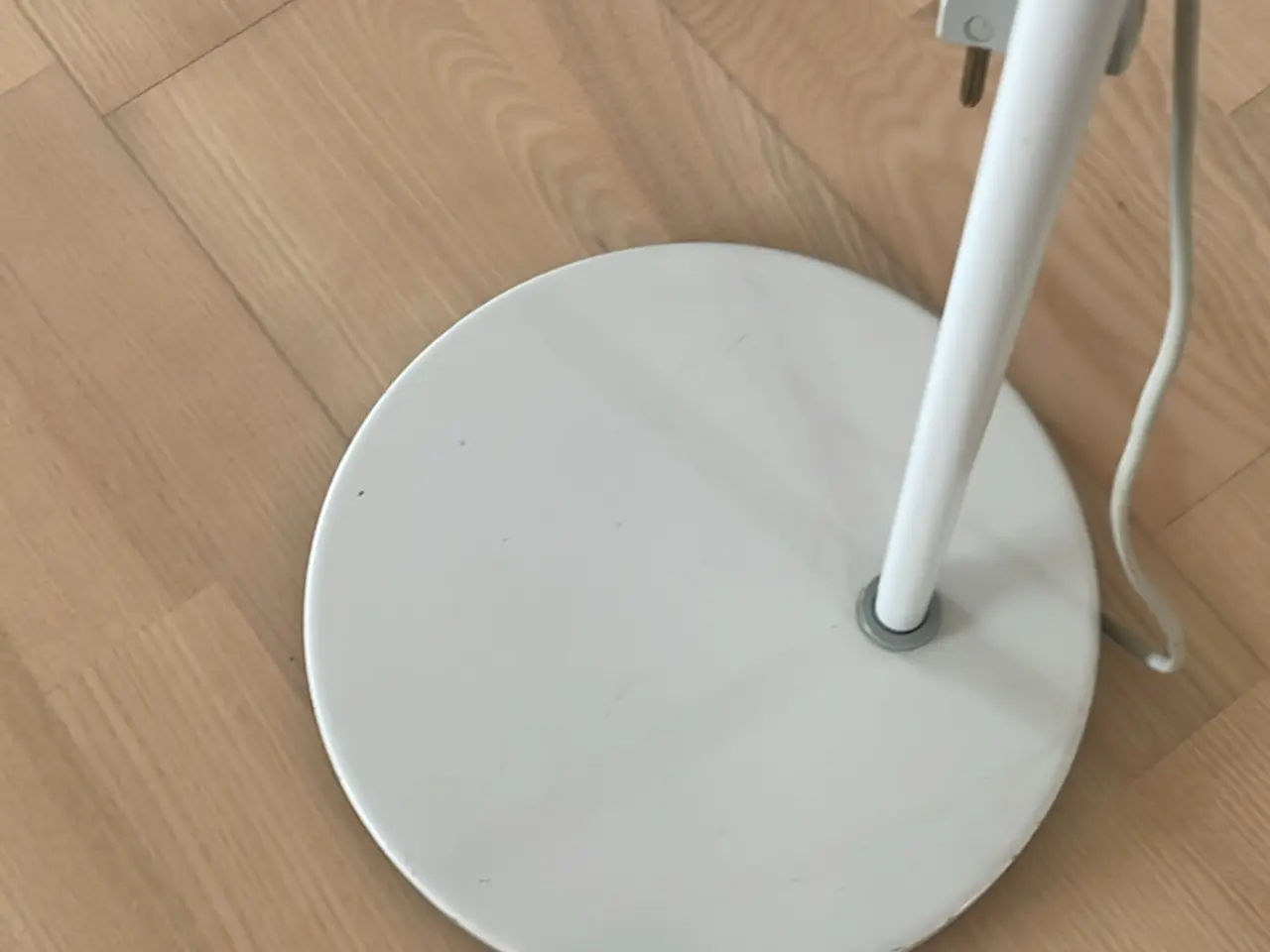 Billede 4 - Standerlampe model Junior af Jo Hammerborg