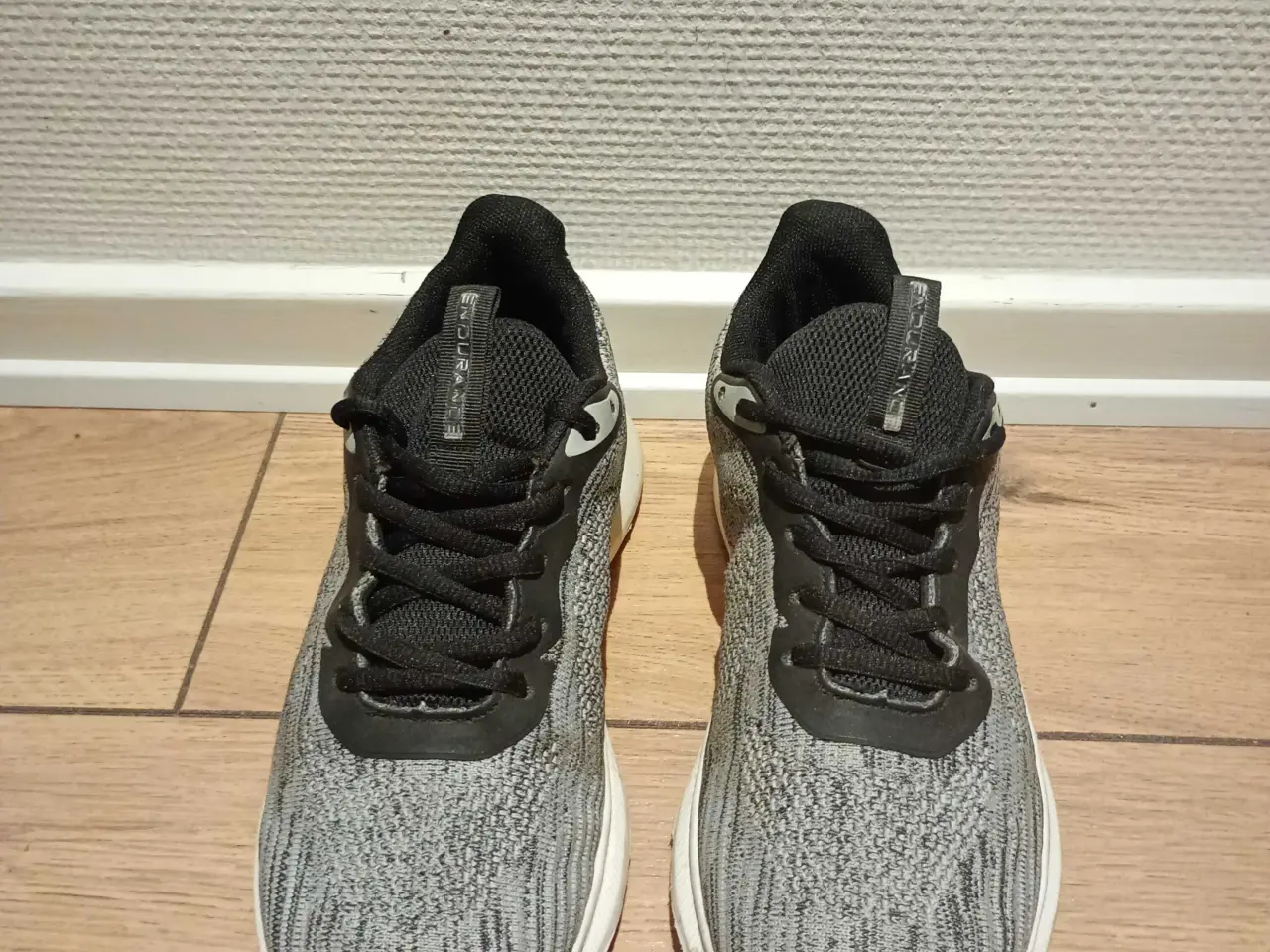 Billede 2 - Fine sneakers, ENDURANCE, str. 40.
