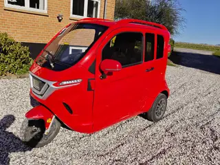 Ivecar kabinescooter