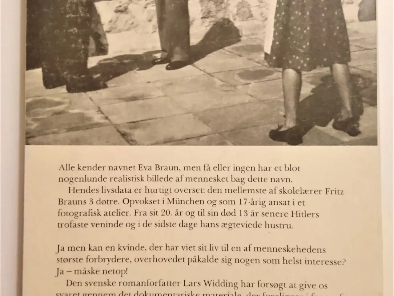 Billede 2 - Eva Braun Af Lars Widding