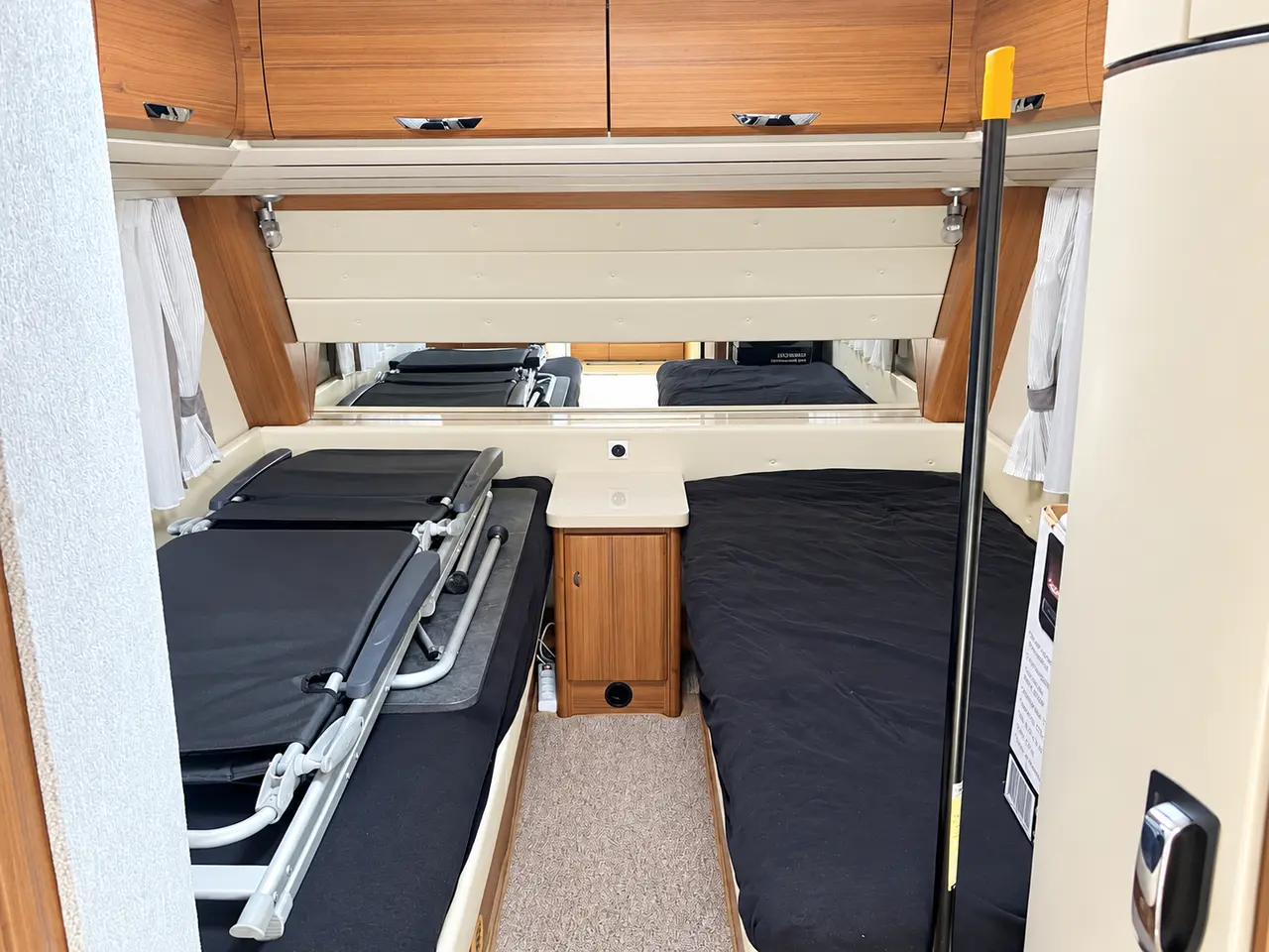 Billede 2 - Hobby premium 495 UF med enkeltsenge