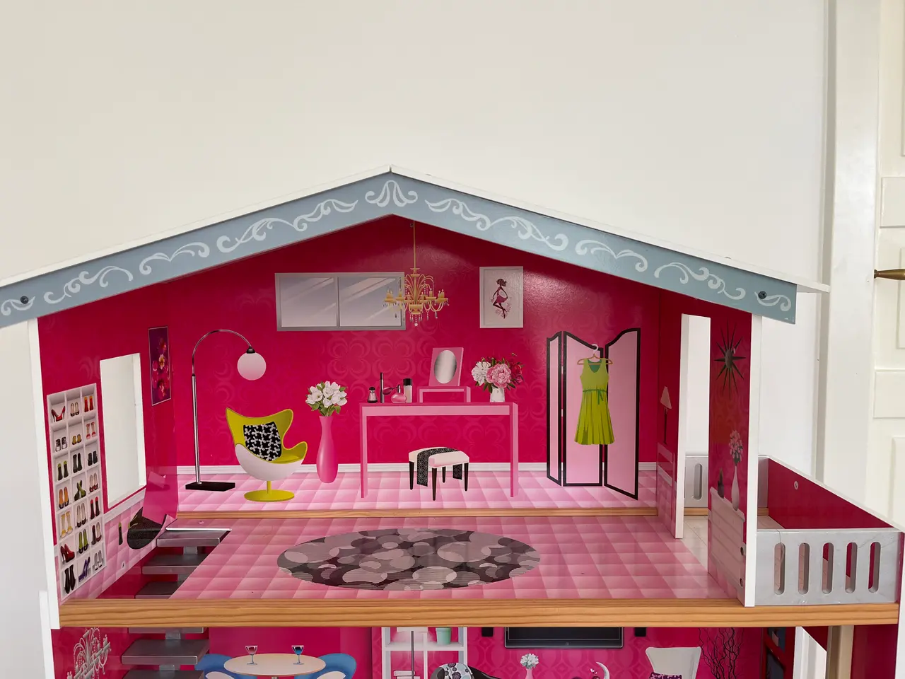 Billede 2 - Barbiehus, Barbiedukkehus