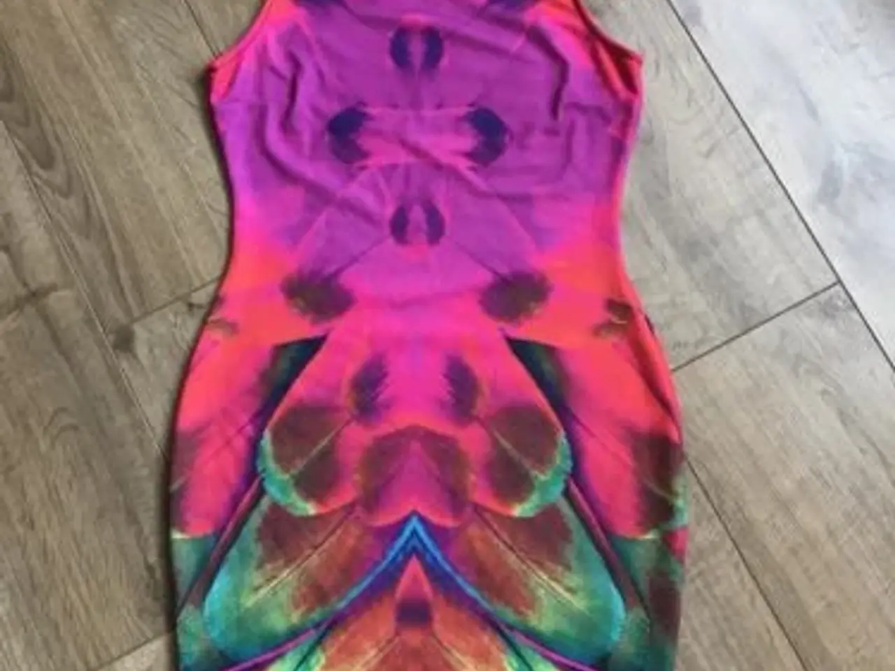 Billede 1 - Bodycoon. LIPSY brandet- med peacock Print/Medium