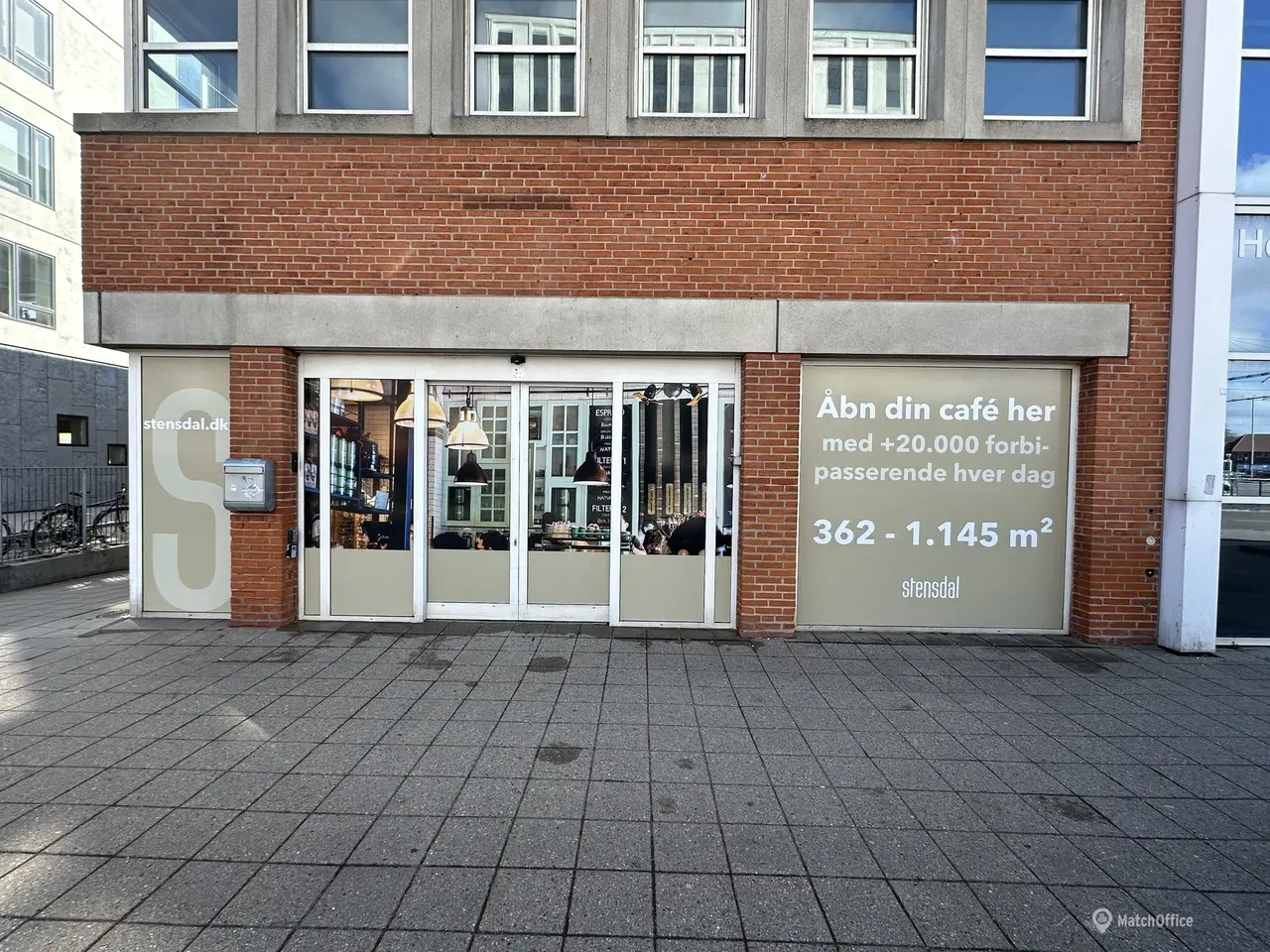 Billede 11 - Et butikslokale midt i Herlevs travleste kryds