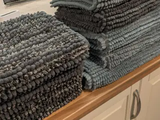 Bademåtte brugt som underlag