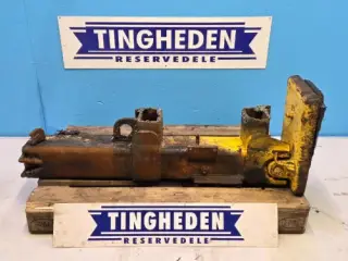 New Holland LB115B Støtteben R. 87376352