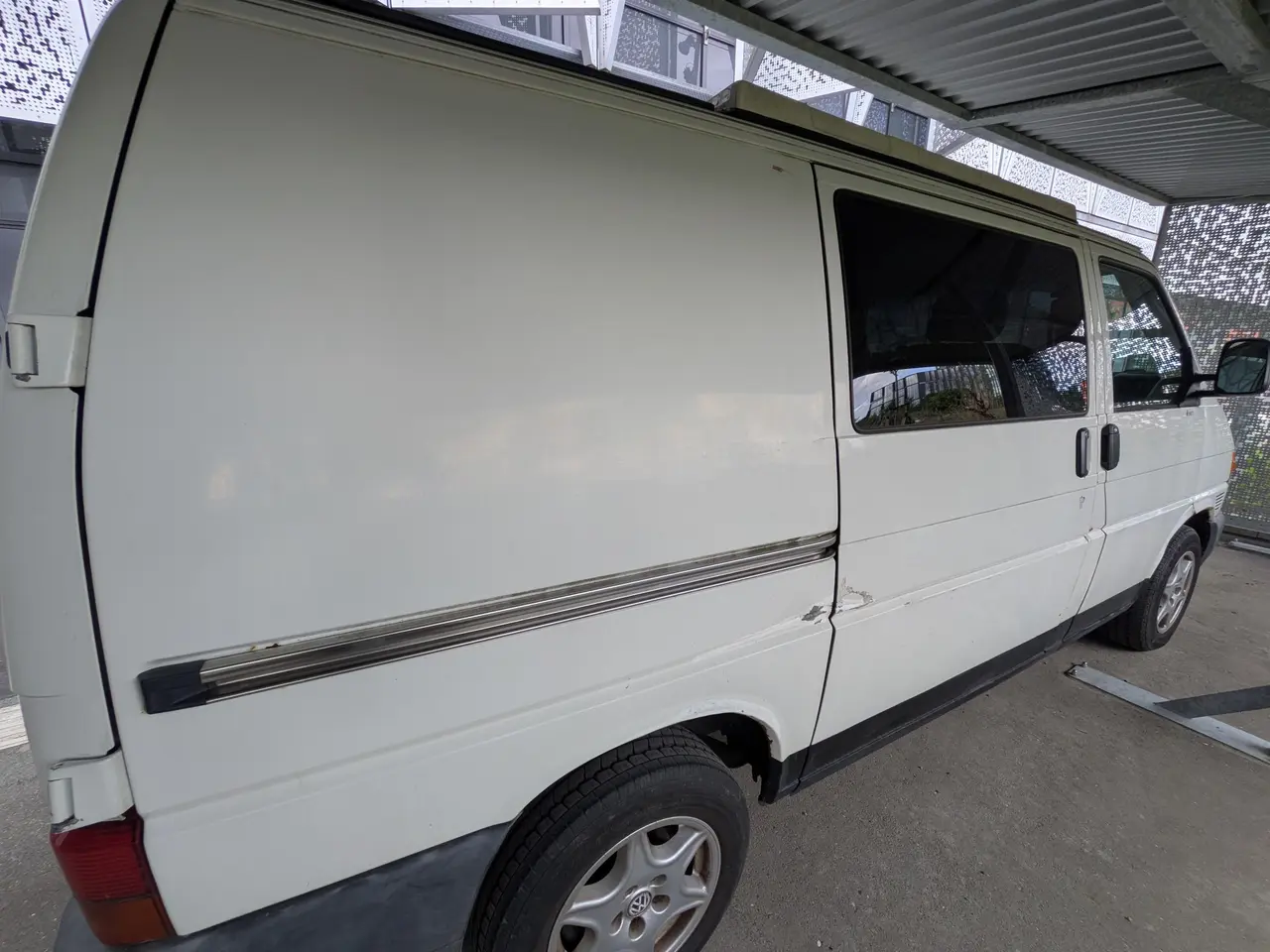 Billede 3 - VW T4 med camper indretning.