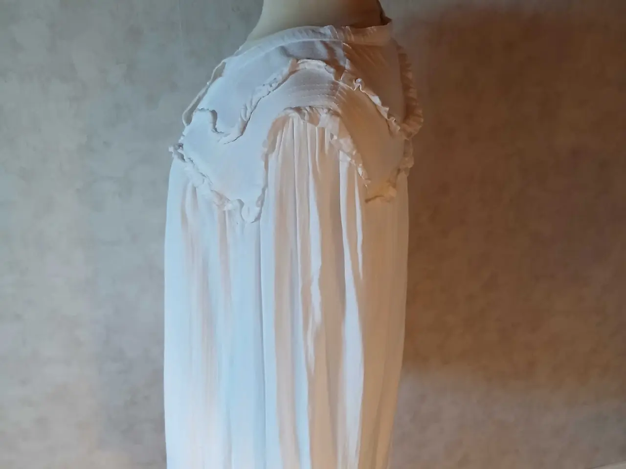 Billede 2 - Hvid bluse
