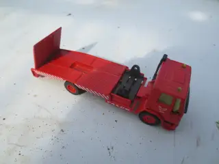 1 stk Volvo Modellastbil Falck