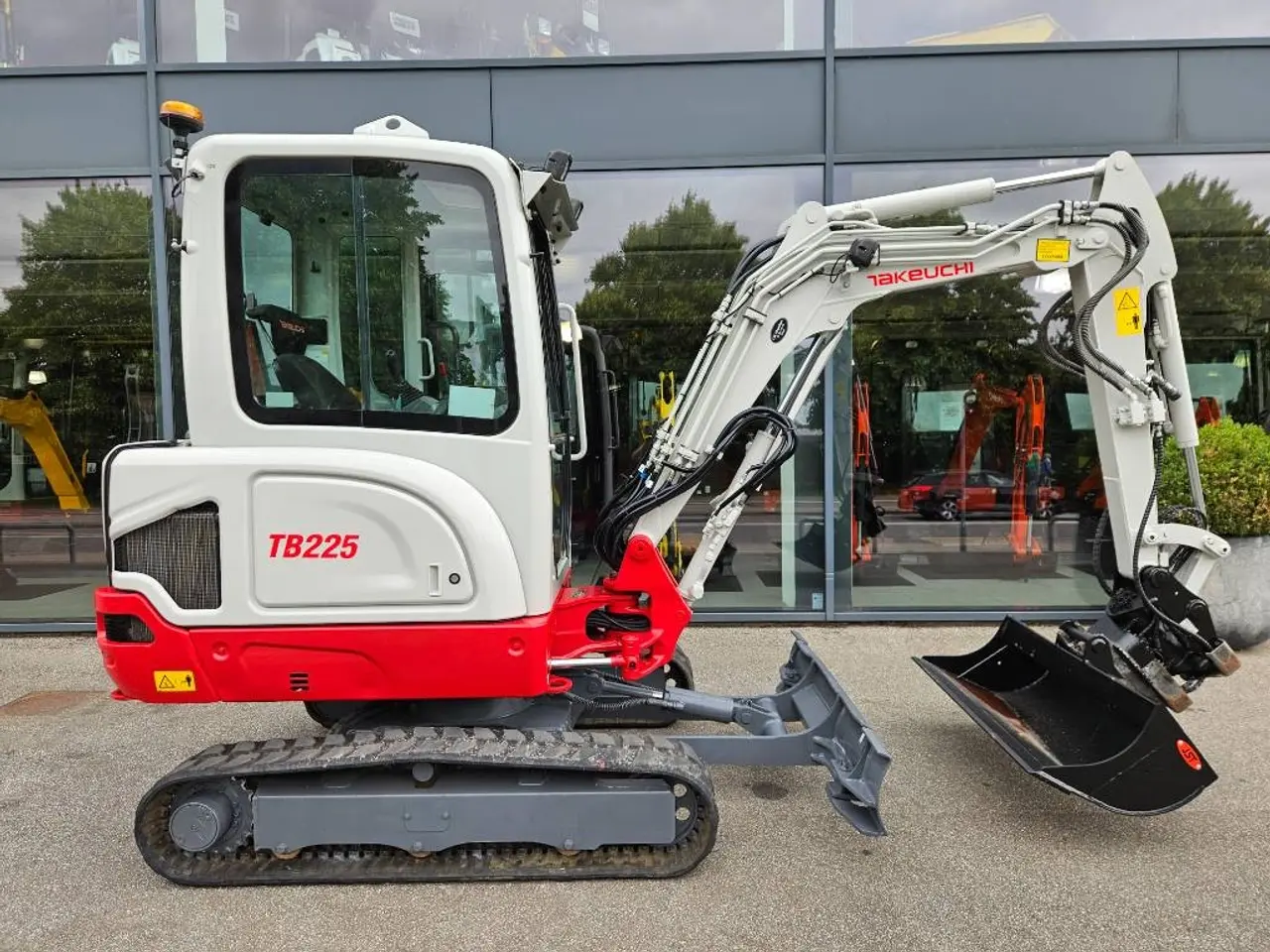 Billede 2 - Takeuchi TB 225