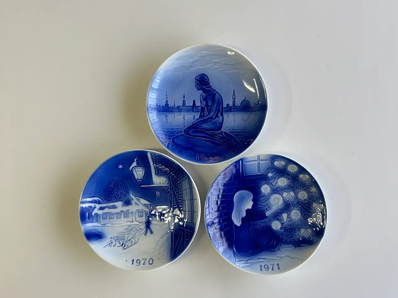 Billede 1 - 3 smukke Desiree juleplatter (H.C. Andersen) 