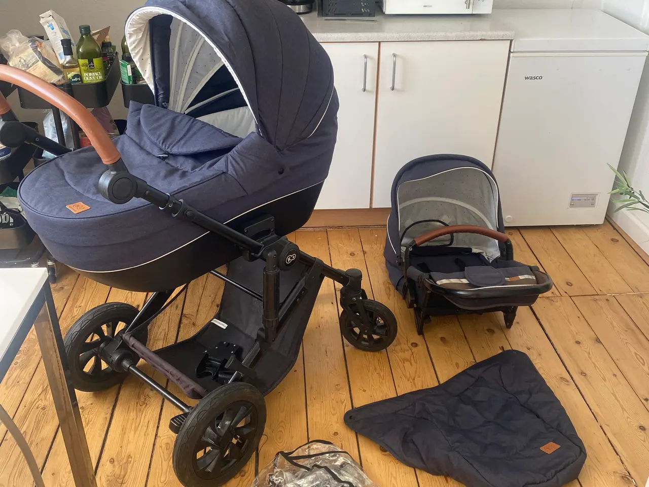 Billede 1 - Kinderkraft barnevogn/klapvogn 2 i 1!
