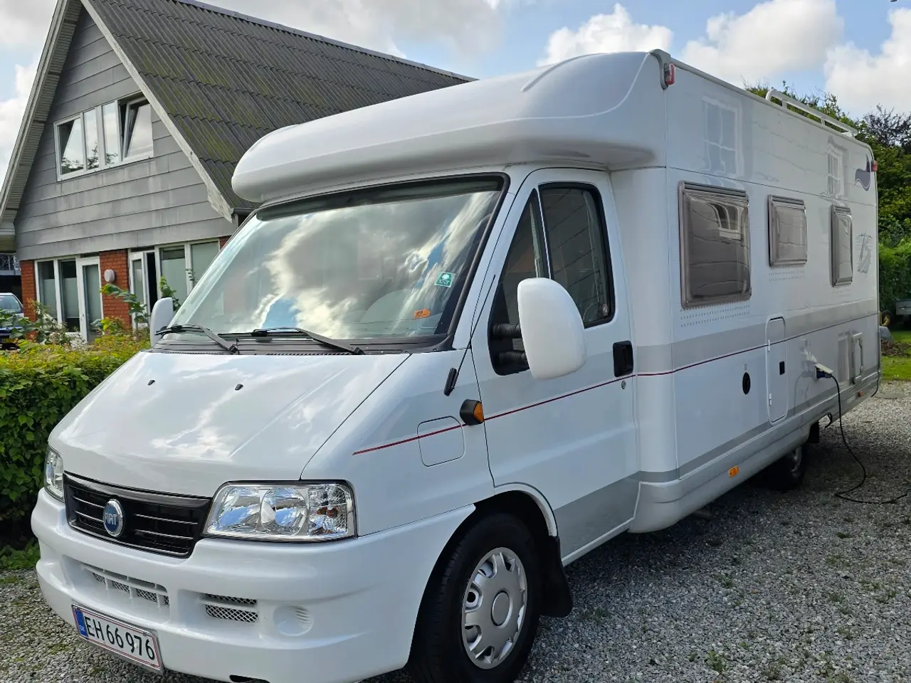 Billede 1 - Meget velholdt og velplejet autocamper