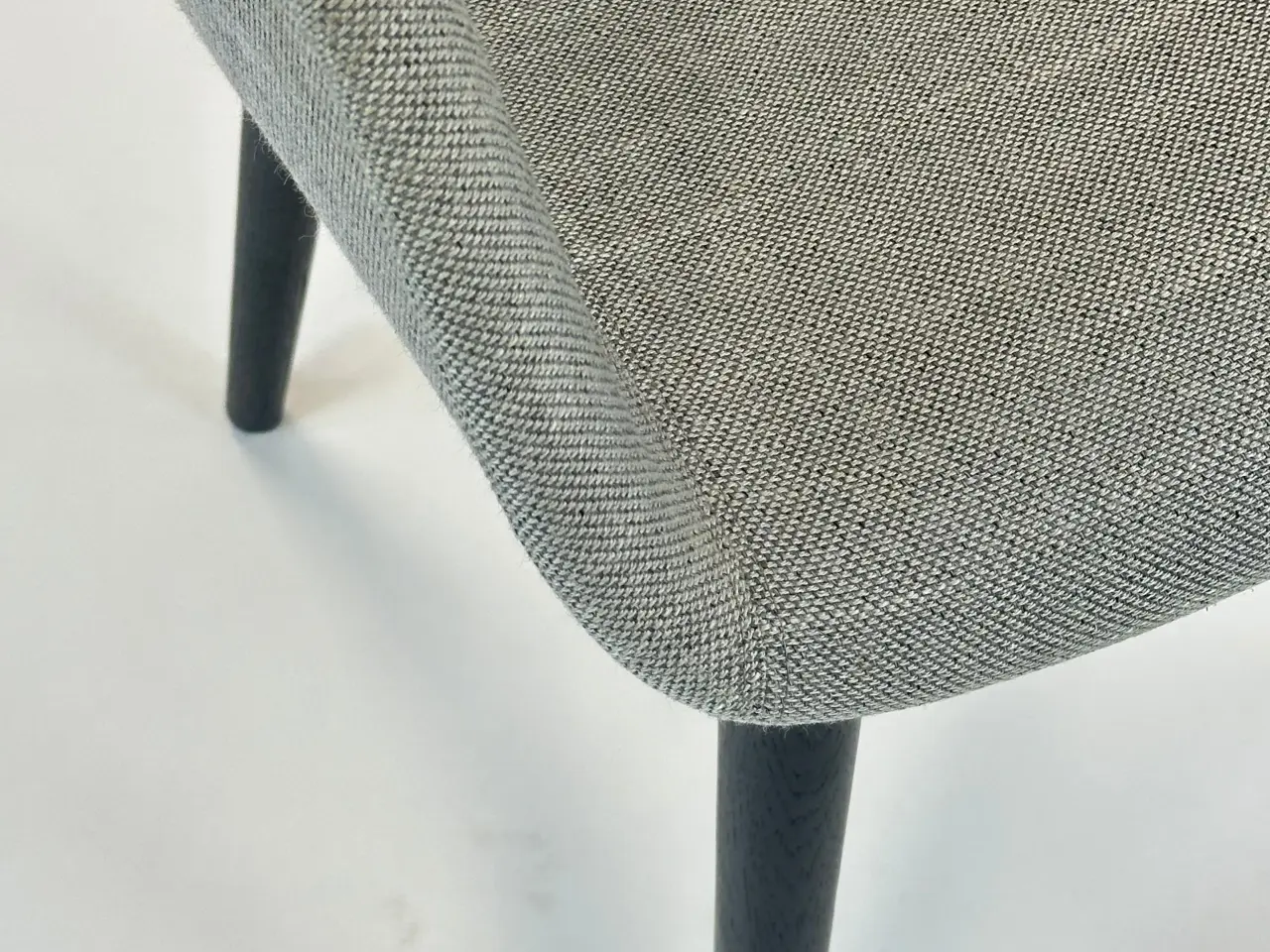 Billede 7 - Muuto Fiber Armchair Stol – Grå med Sort Stel