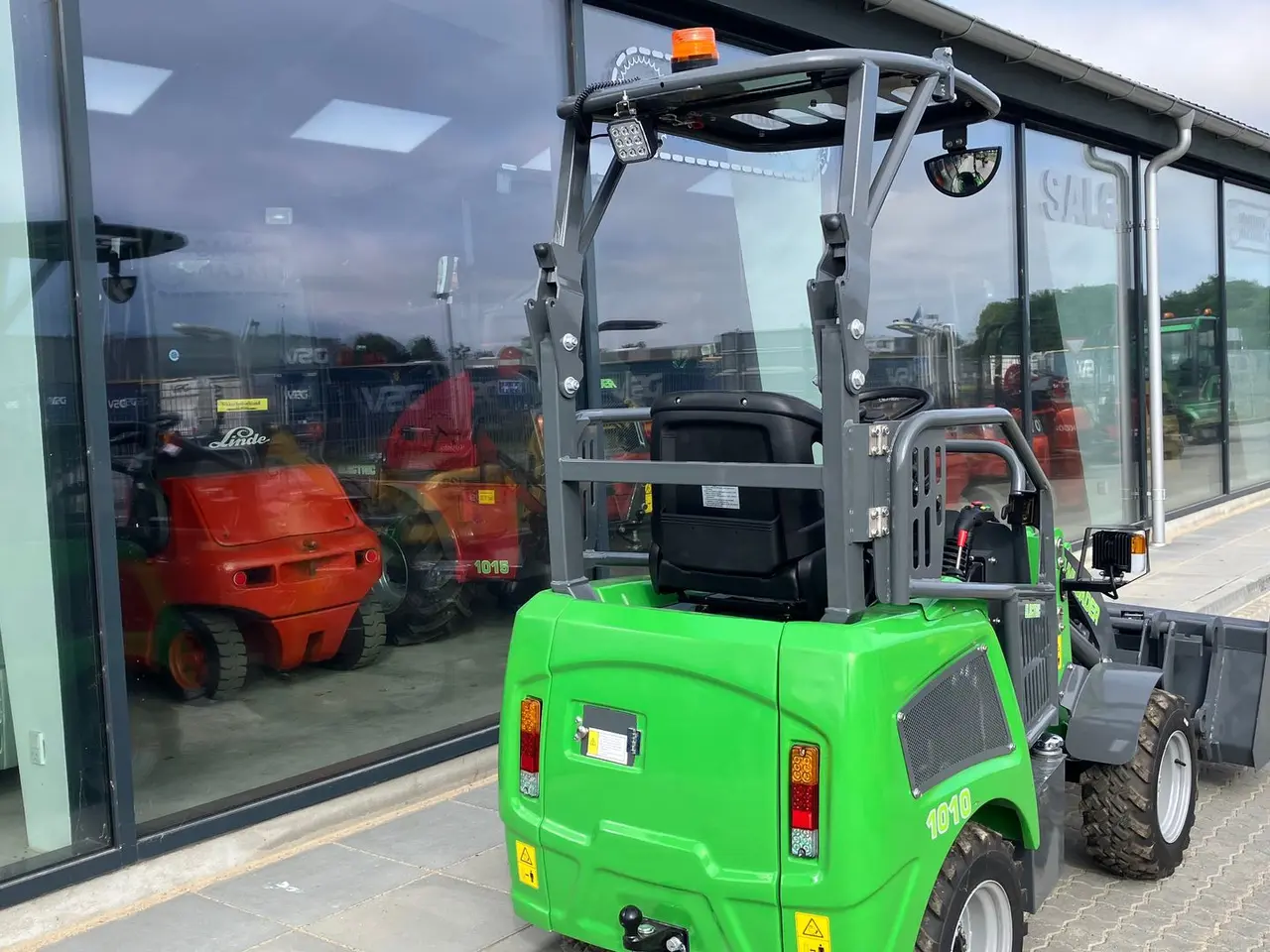 Billede 9 - Danloader 1010E Danloader 1010 med Liumbatteri 950kg løft.