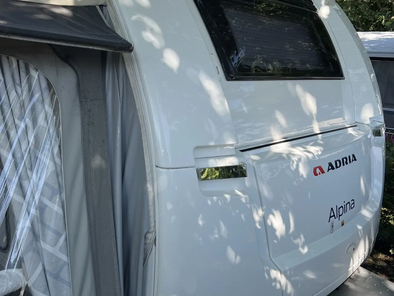 Billede 5 - Adria Alpina 663 HT Med meget godt udstyr.