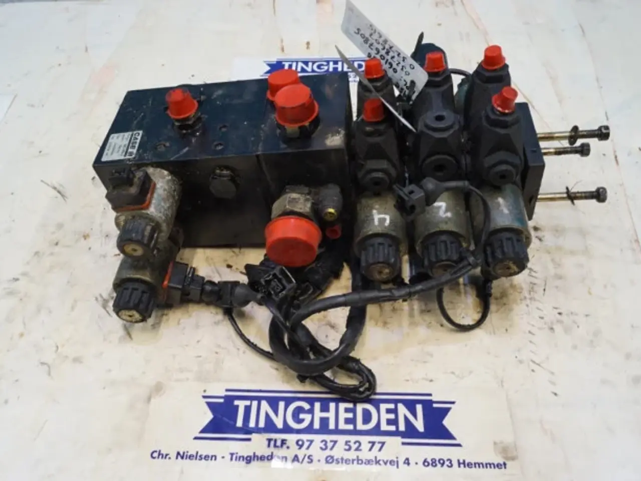 Billede 10 - Case CF80 Hovedventil 061067805