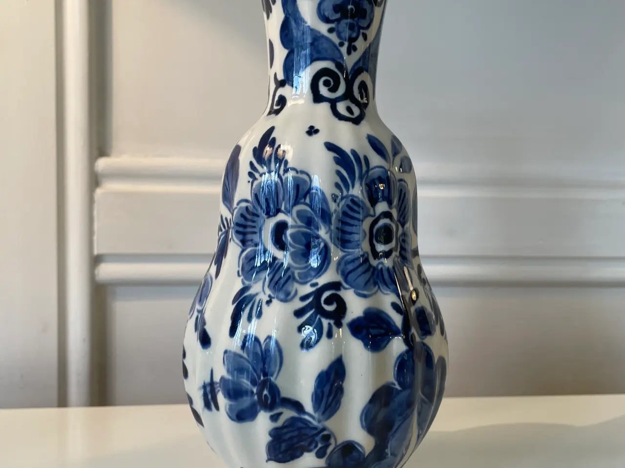 Billede 1 - Gammel hollandsk vase 23 cm høj