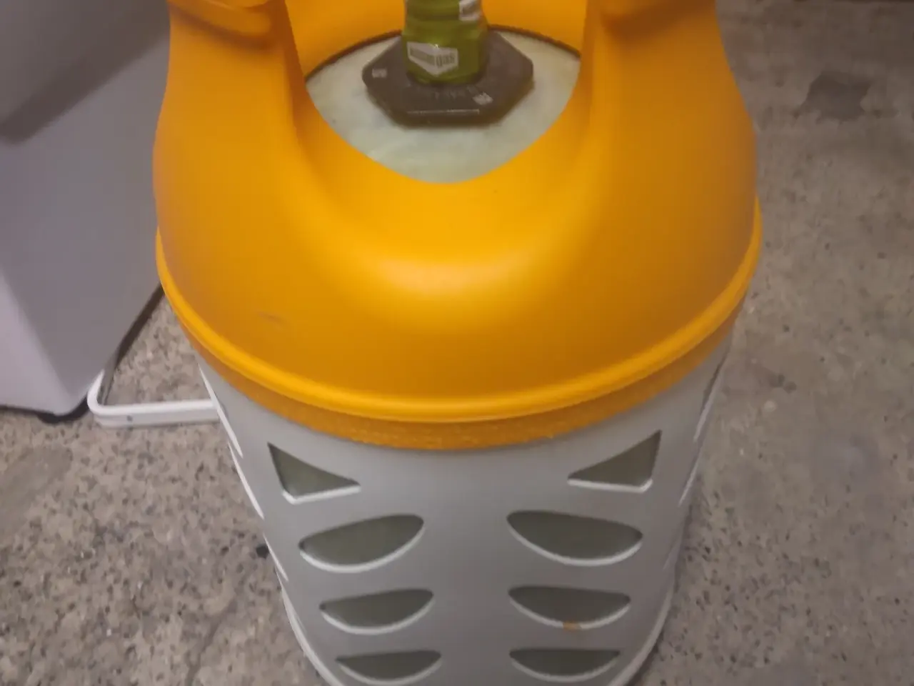 Billede 1 - Fyldt letvægt gasflaske 10 kg