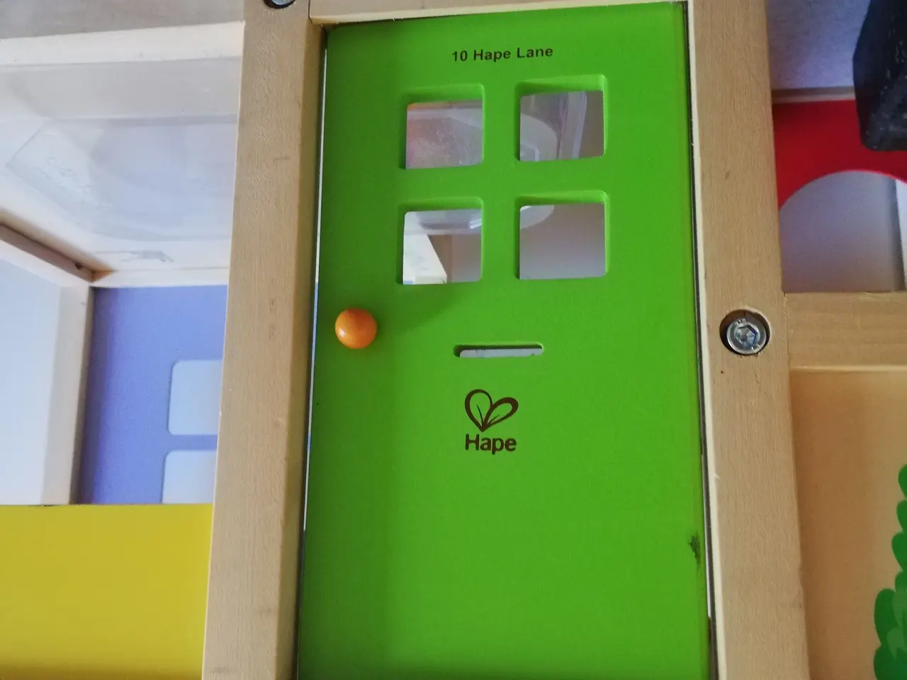Billede 2 - Dukkehus Hape, møbler og dukker