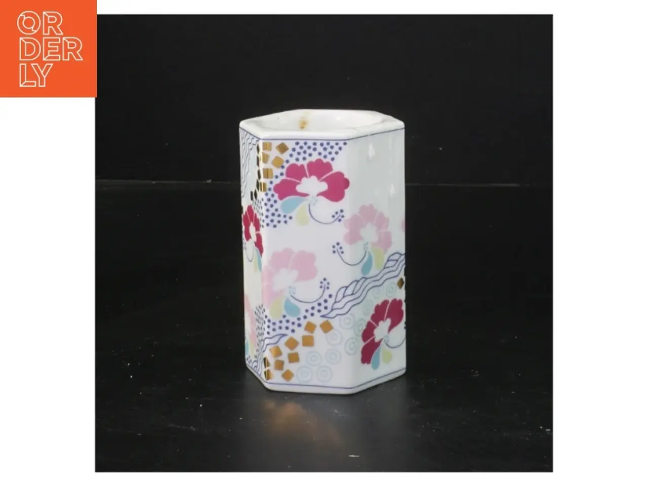 Billede 2 - Vase med blomsterdesign fra B&G (str. 10 cm) (DVD)