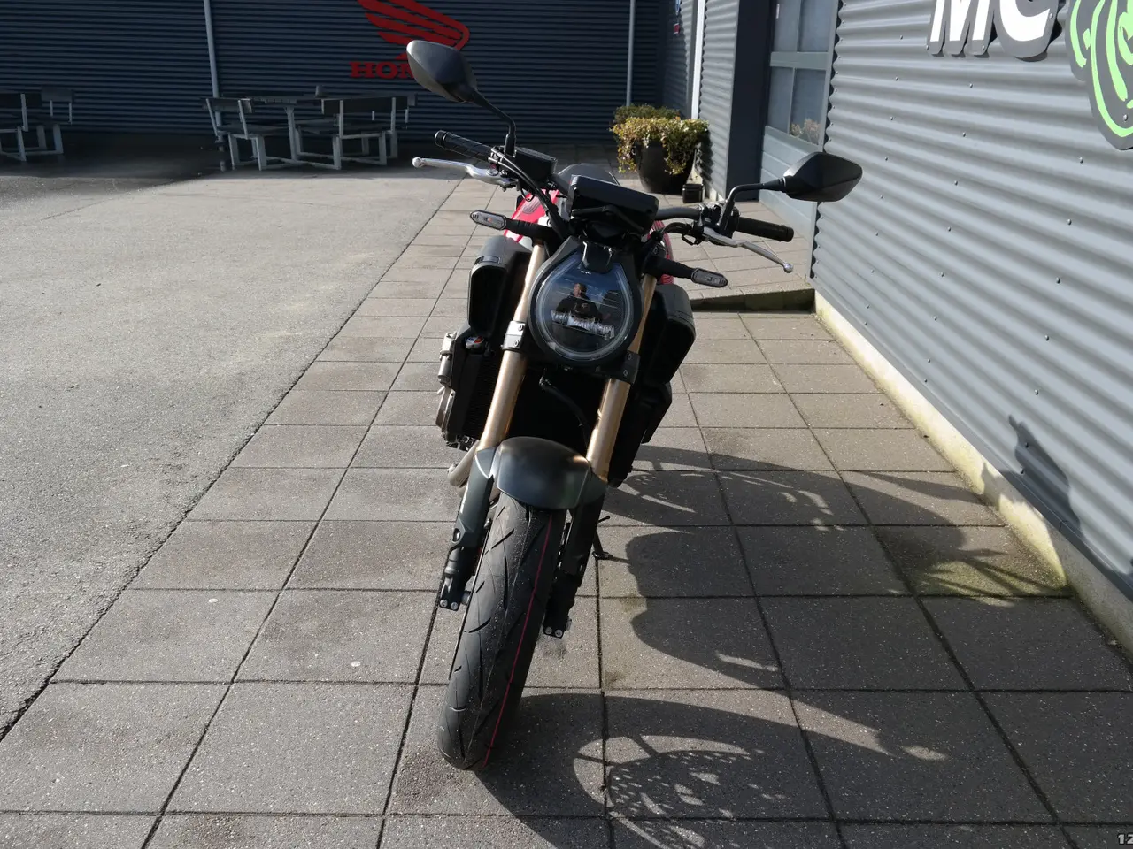 Billede 14 - Honda CB 650 R E-Clutch MC-SYD       BYTTER GERNE