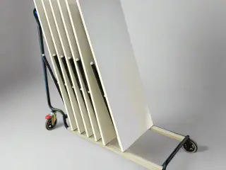 Lammhults Quickly Bord – Hvid med Sort Stel 120x50x73 cm