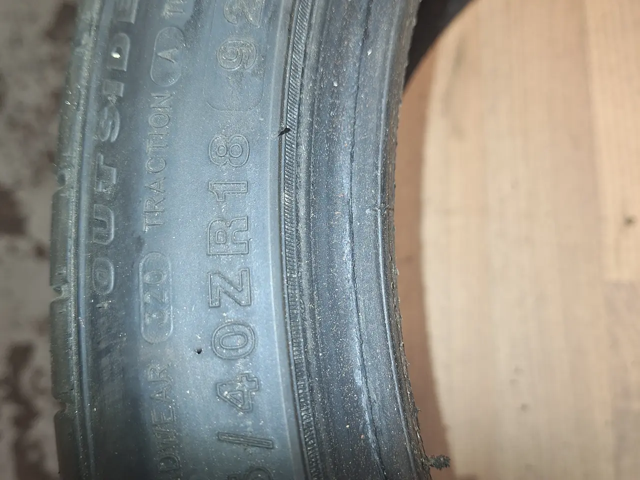 Billede 4 - Dæk imperial 225/40×18