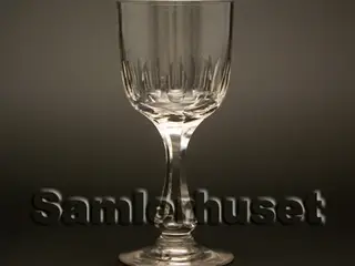 Edvard Hvidvinsglas. H:135 mm.