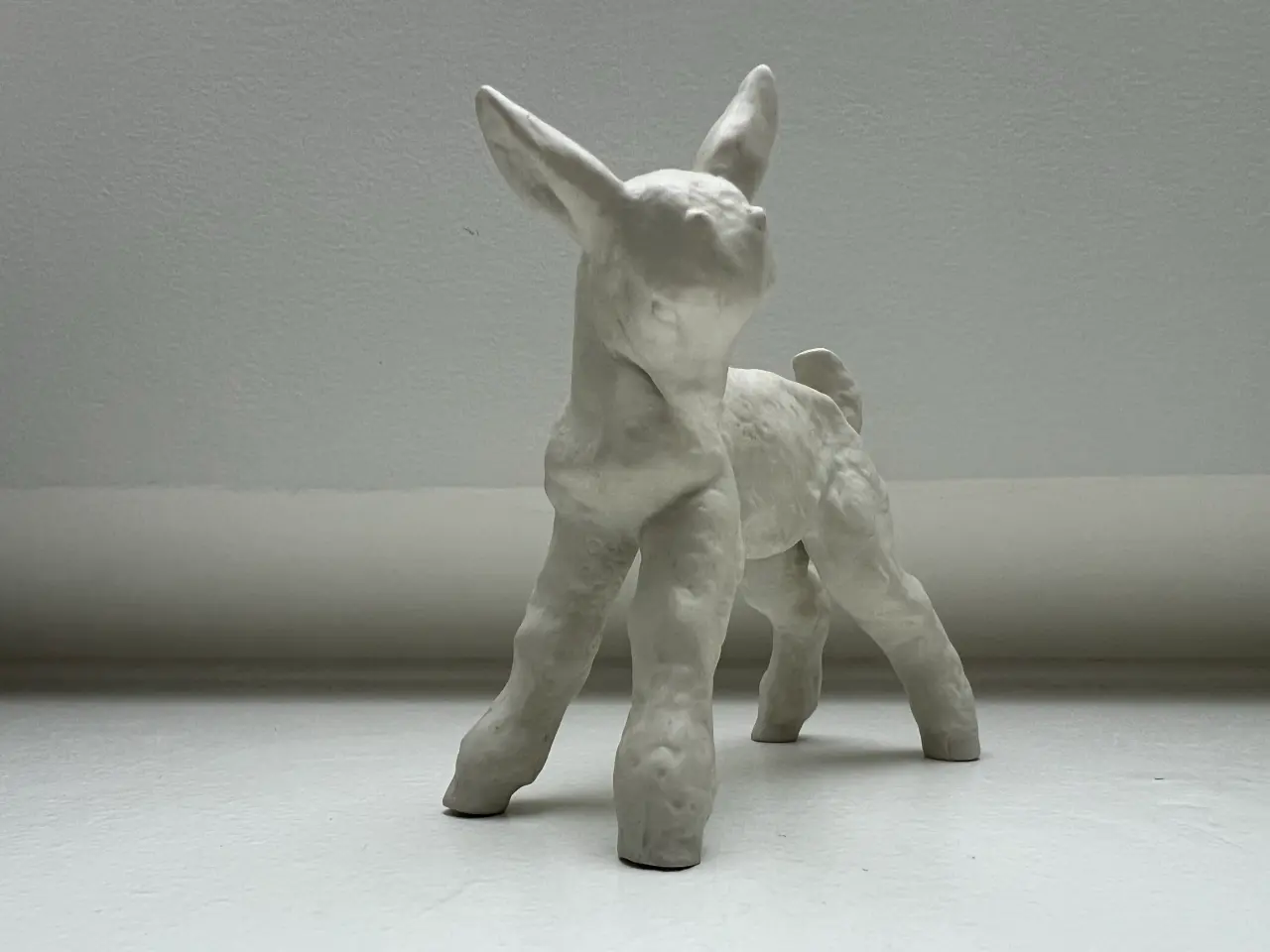 Billede 4 - Figur - Ged i porcelæn