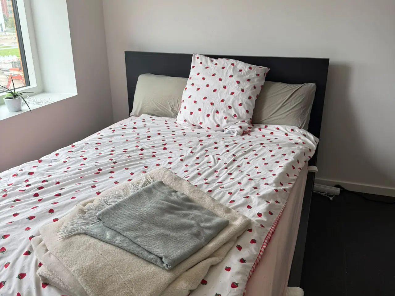 Billede 2 - IKEA MALM Frame and matress