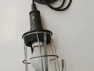 Ældre Håndlampe uden glas.